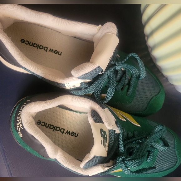 New Balance 574 Marsh Green New Spruce Sneakers - Picture 4 of 8